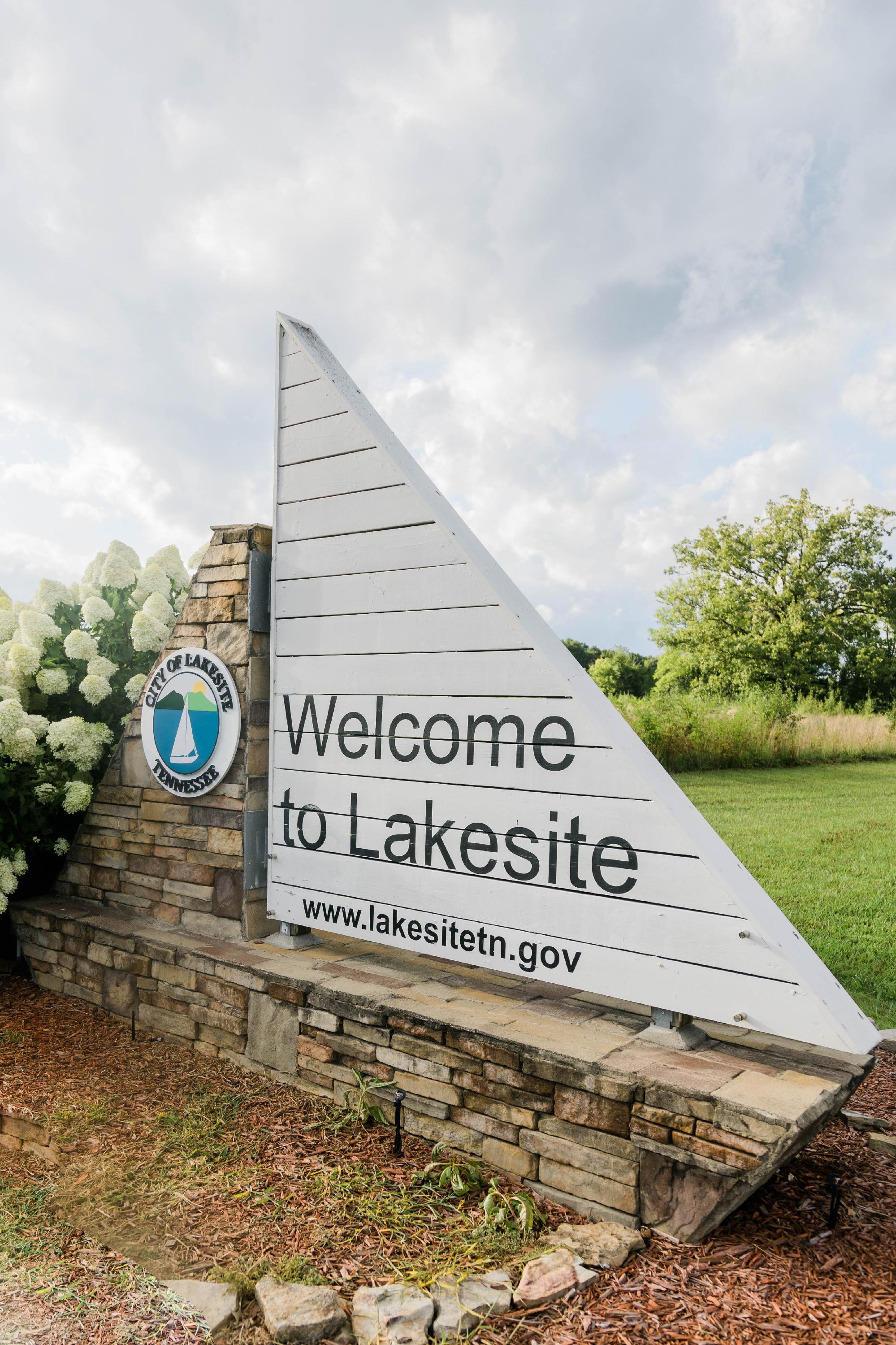 Photo of Lakesite Welcome Sign